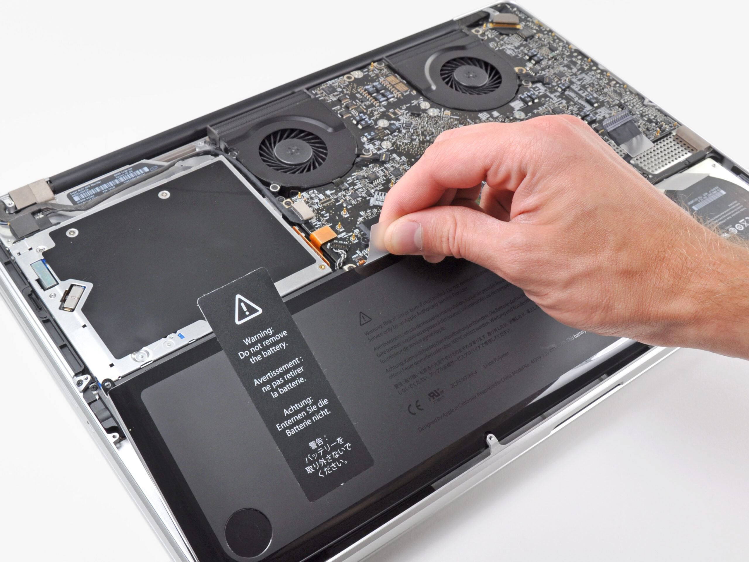 MacBook repair Dubai